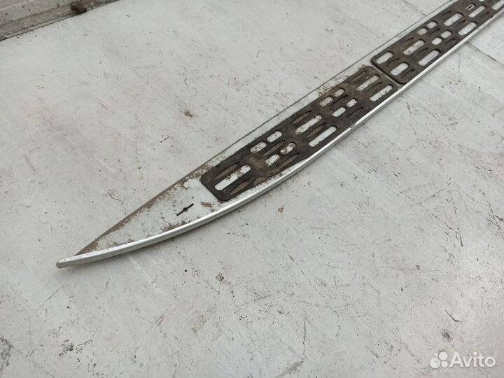 Накладка левой подножки