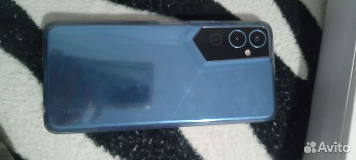 TECNO Pova 2, 4/64 ГБ