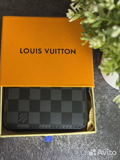 Luis vuitton кошелек