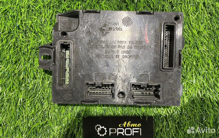 Блок комфорта Renault Logan 2