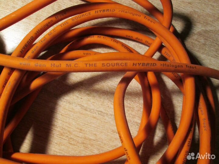 Кабель акустический+межблочный Van Den Hul - 40 м