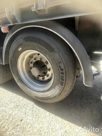 Продам ось на полуприцеп в сборе