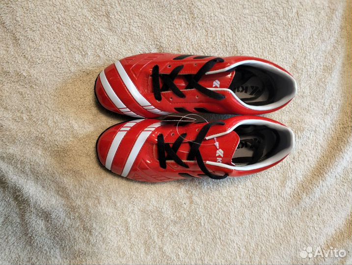 Футбольные бутсы