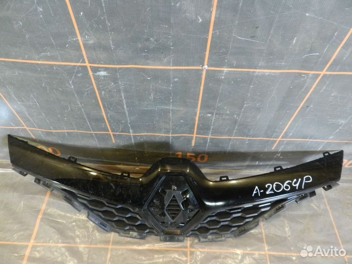 Решетка радиатора - Renault Kaptur