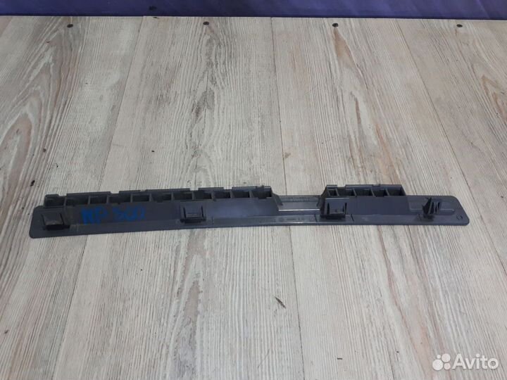 Накладка панели на торпеду Nissan NP300 Лев