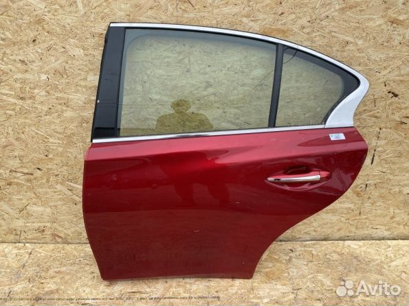 Задняя левая дверь Infiniti Q50
