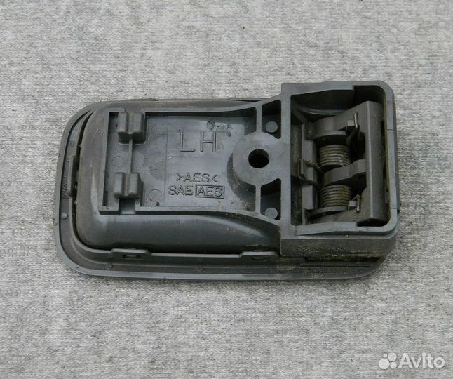 Ручка двери левой внутренняя Almera N15