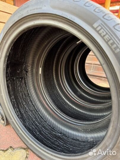 Pirelli Cinturato P7 235/40 R19 96W