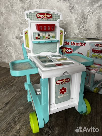 Игровой медицинский столик