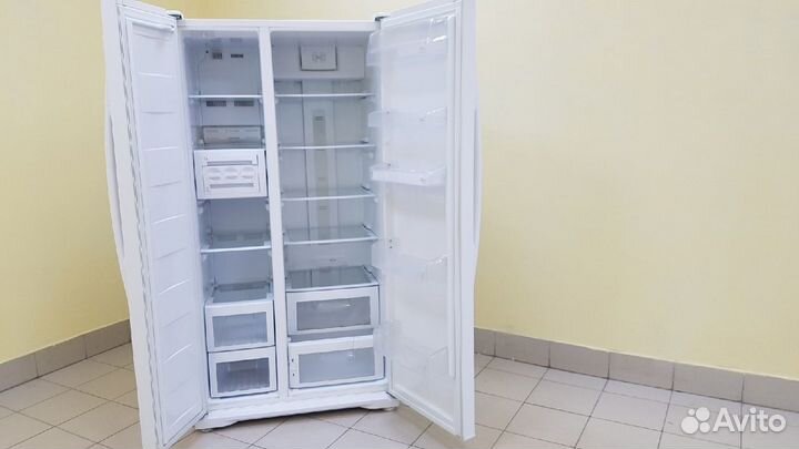 Холодильник Side-by-Side Beko