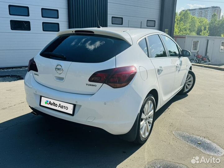 Opel Astra 1.6 AT, 2011, 147 000 км