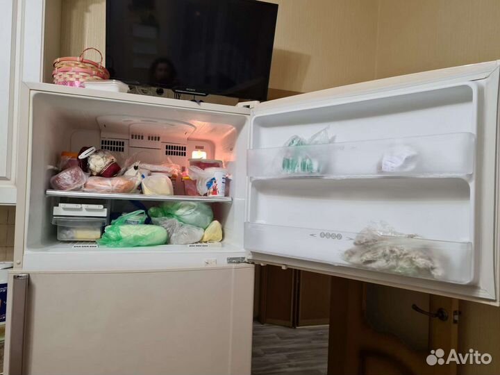 Холодильник Sharp