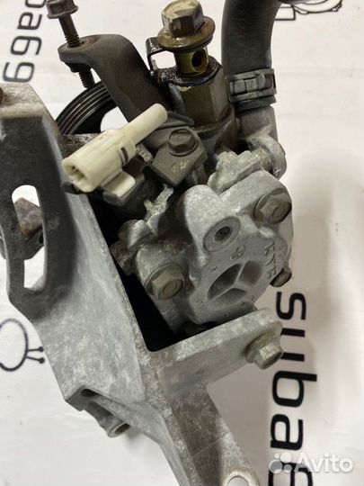 Насос гидроусилителя руля Subaru Impreza GGA EJ205