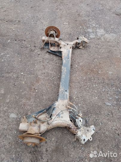 Задняя балка Рено Меган 2