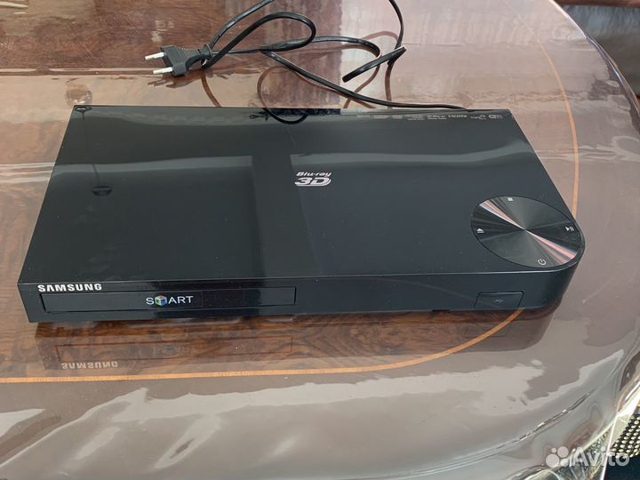 Проигрыватель дисков Blu-ray samsung