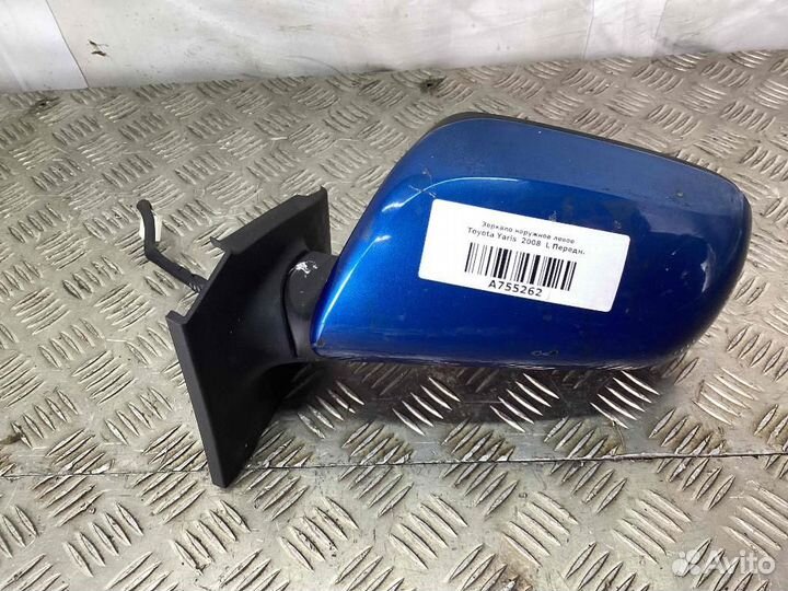 Зеркало левое Toyota Yaris