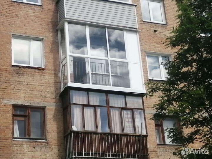 Остекление балконов под ключ