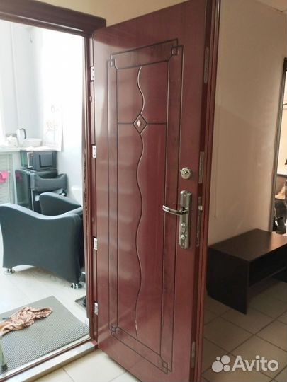 Продам дверь б/у
