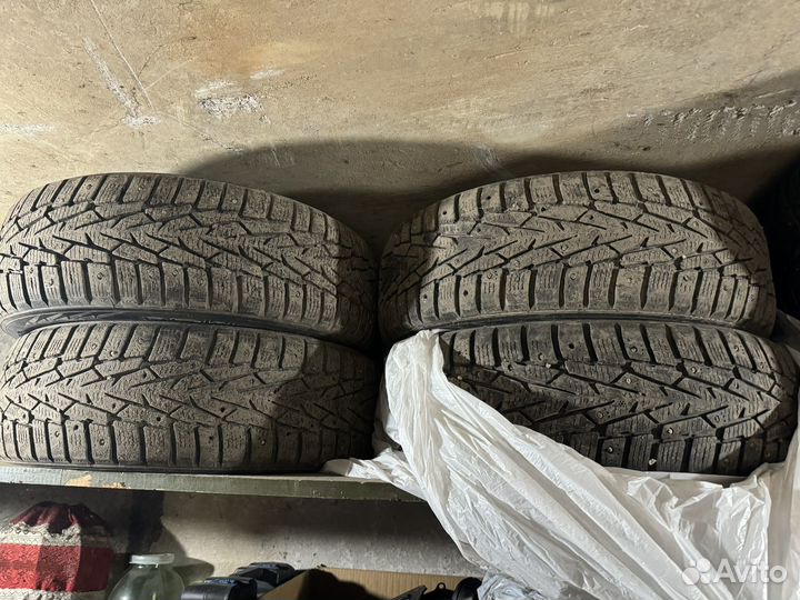 Nokian Tyres Hakkapeliitta 8 185/60 R15