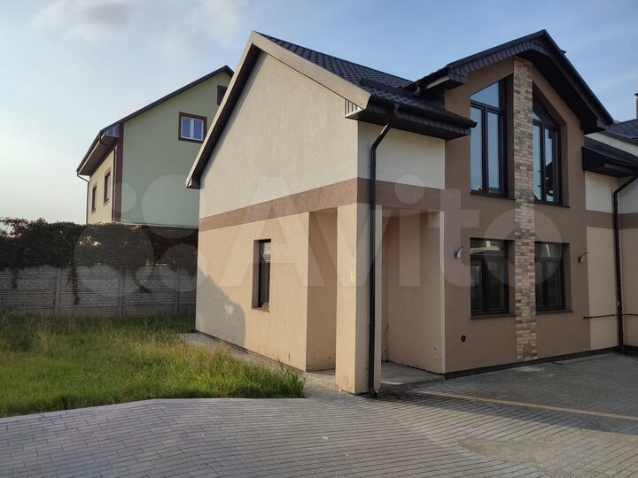 Таунхаус 120 м² на участке 2 сот.