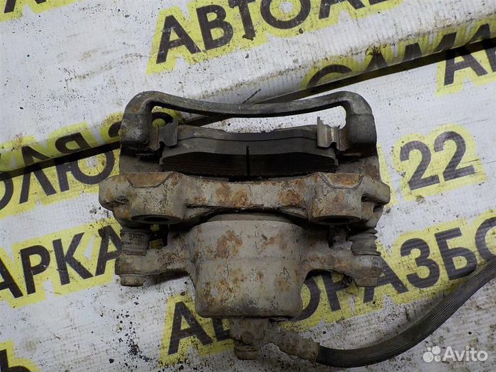 Суппорт передний левый Nissan Maxima (A32) 1994-1