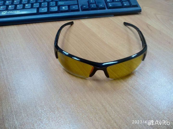 Солнцезащитные очки мужские