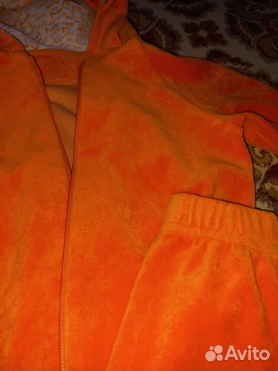 Костюм спортивный