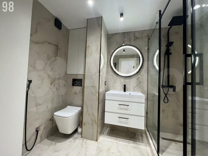 4-к. квартира, 100 м², 4/5 эт.