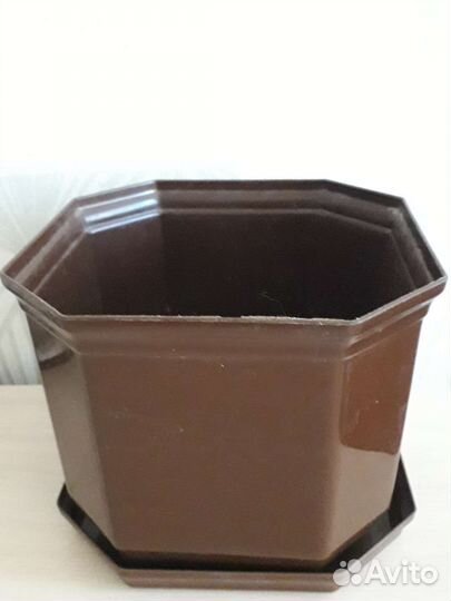 Цветочный горшок большой