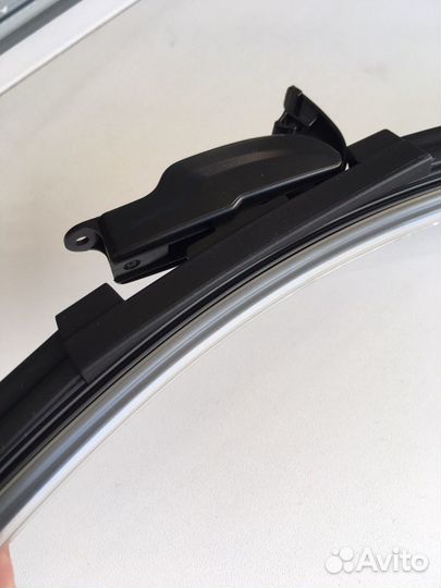 Продаются дворники на авто