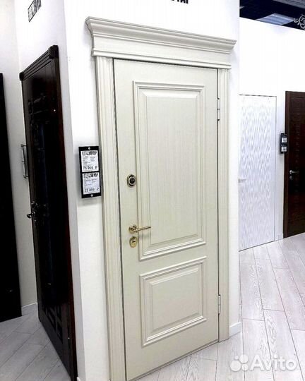 Входная дверь со Склада