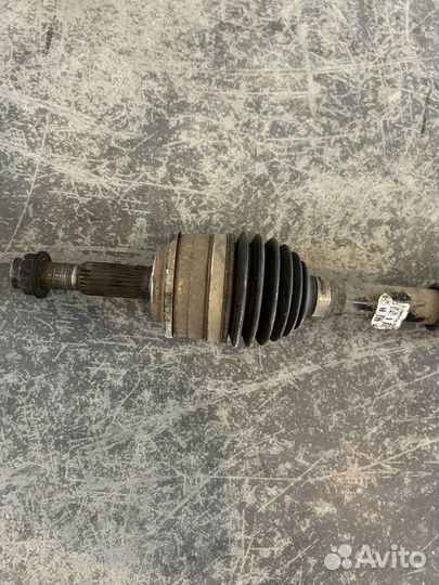 Привод правый toyota camry 70 USA