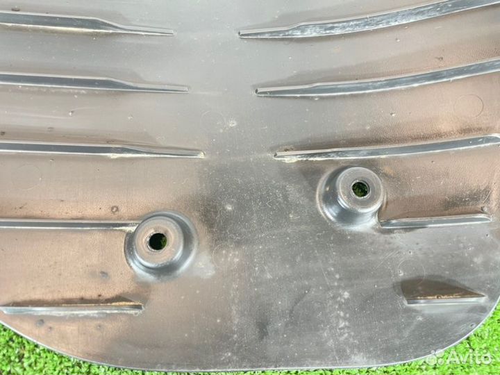 Пыльник подвески задний правый Bmw 740Ld Xdrive