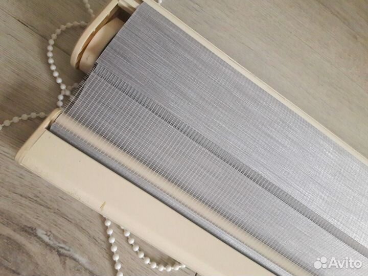 Рулонная штора день-ночь 190x190