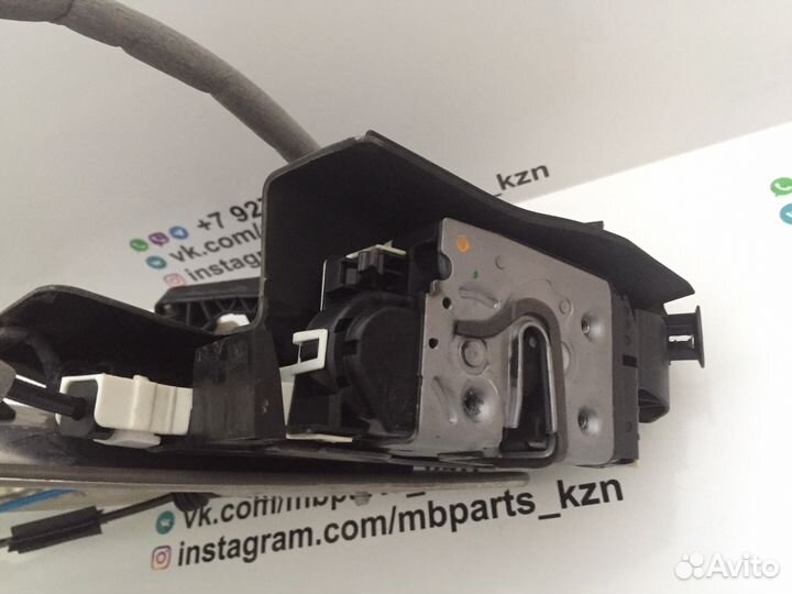 Замок двери Mercedes W204 W212