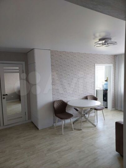 3-к. квартира, 60 м², 3/9 эт.