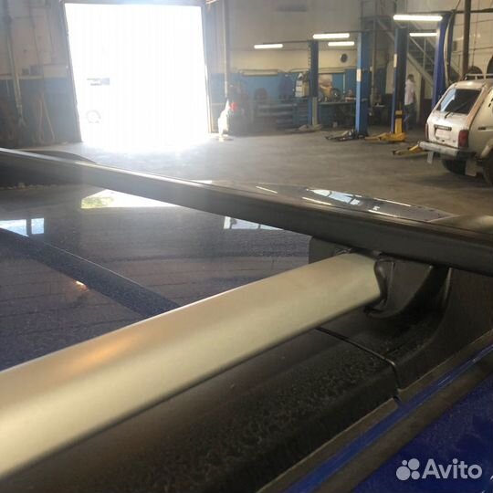 Багажник поперечины на рейлинги Renault Sandero