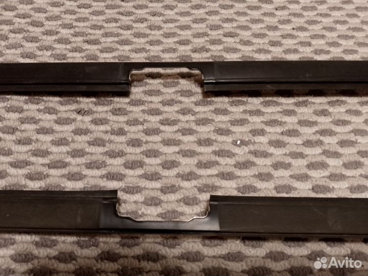 Молдинги на крышу Mitsubishi Airtrek 1