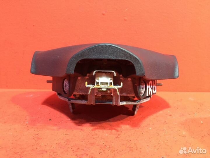 Подушка безопасности в руль Toyota Corolla Verso