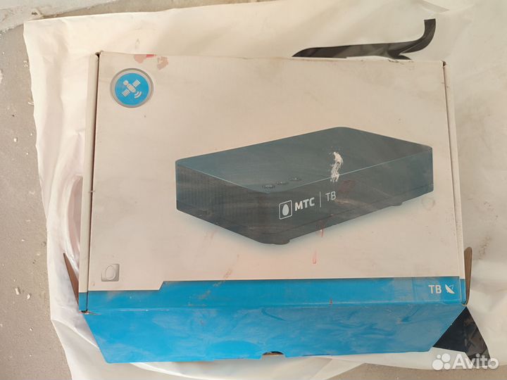 Спутниковая тарелка МТС с приставкой