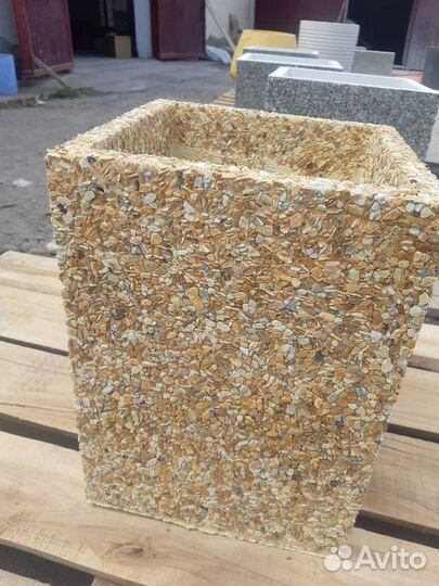 Кашпо из бетона в наличии и под заказ