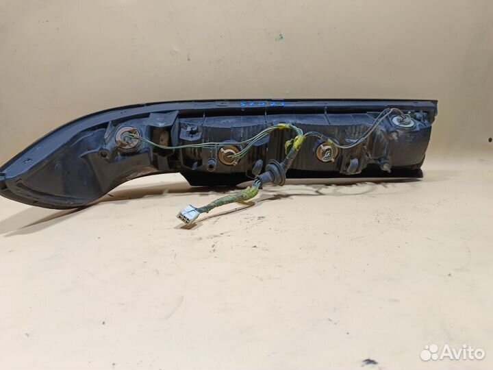 Фонарь задний левый для Toyota Mark 2 GX90