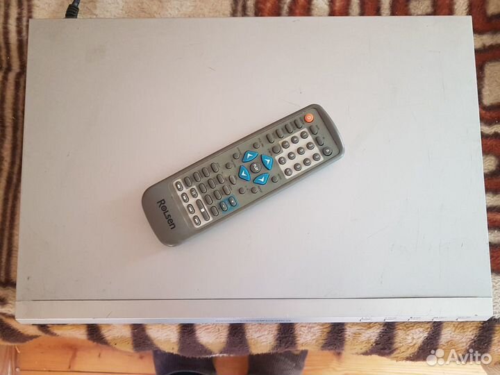 DVD плеер RDV-700