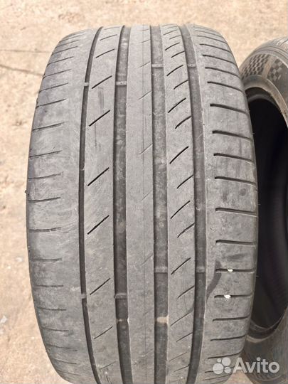 Kumho Ecsta PS71 285/45 R20