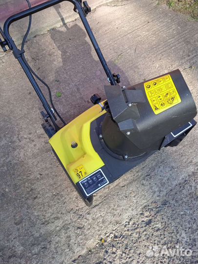 Снегоуборщик электро