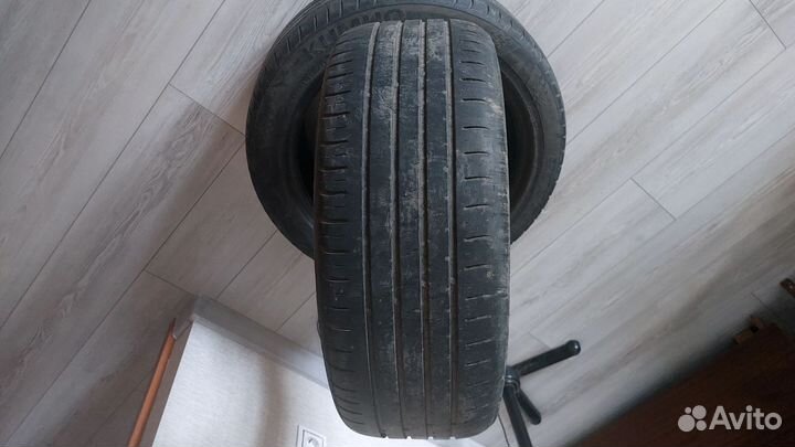 Kumho Ecsta HS51 215/50 R17