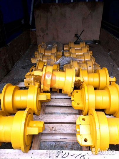 Каток опорный Volvo EC290C L