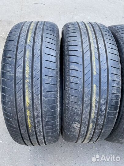 Bridgestone Alenza 001 235/55 R19