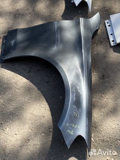 Крыло переднее Mercedes C класс W205 оригинал бу