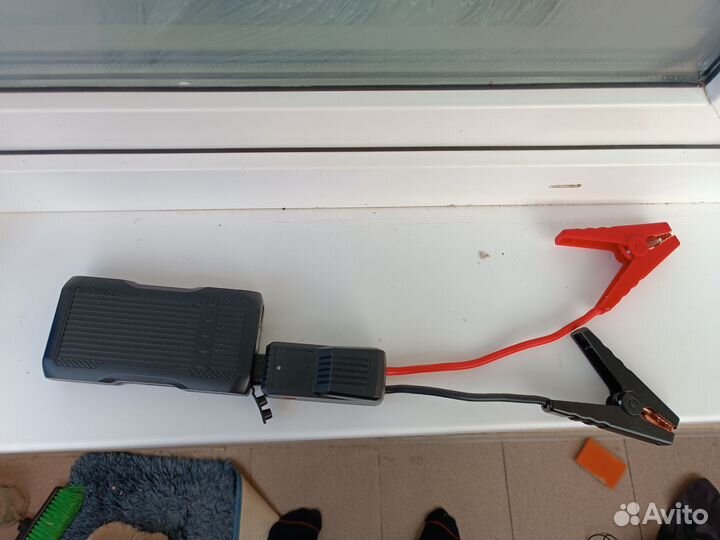 Пусковое устройство бустер для запуска авто